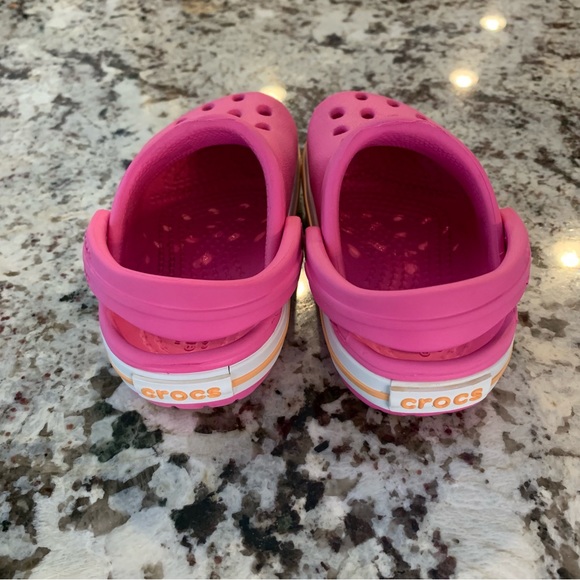 Crocs Girls Infant/Toddler Crocband Clog | Pink | Great Condition - Picture 3 of 5